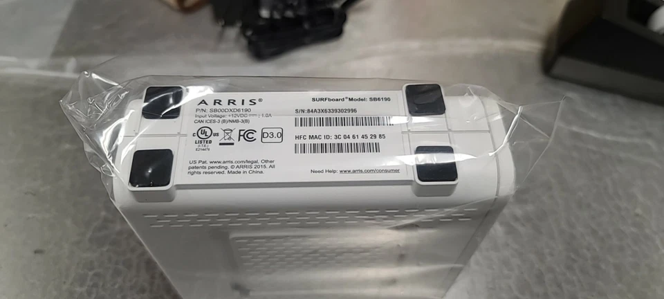 A lot of 10 pcs ARRIS Surfboard SB6190 - 32x8 Docsis 3.0 Cable Modem - White - Image 2 of 4