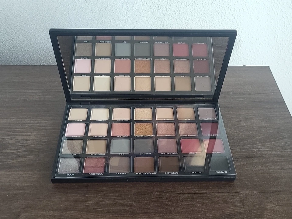 Sephora PRO Pigment Palette Eyeshadow- Cool 28 x 1.2g Shades DISCONTINUED - Image 2 of 4