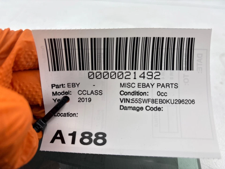 Mercedes-Benz W205 C300/C400/C63 2015-2021 puerta delantera izquierda ventana vidrio fabricante de equipos originales Foto 4 de 4