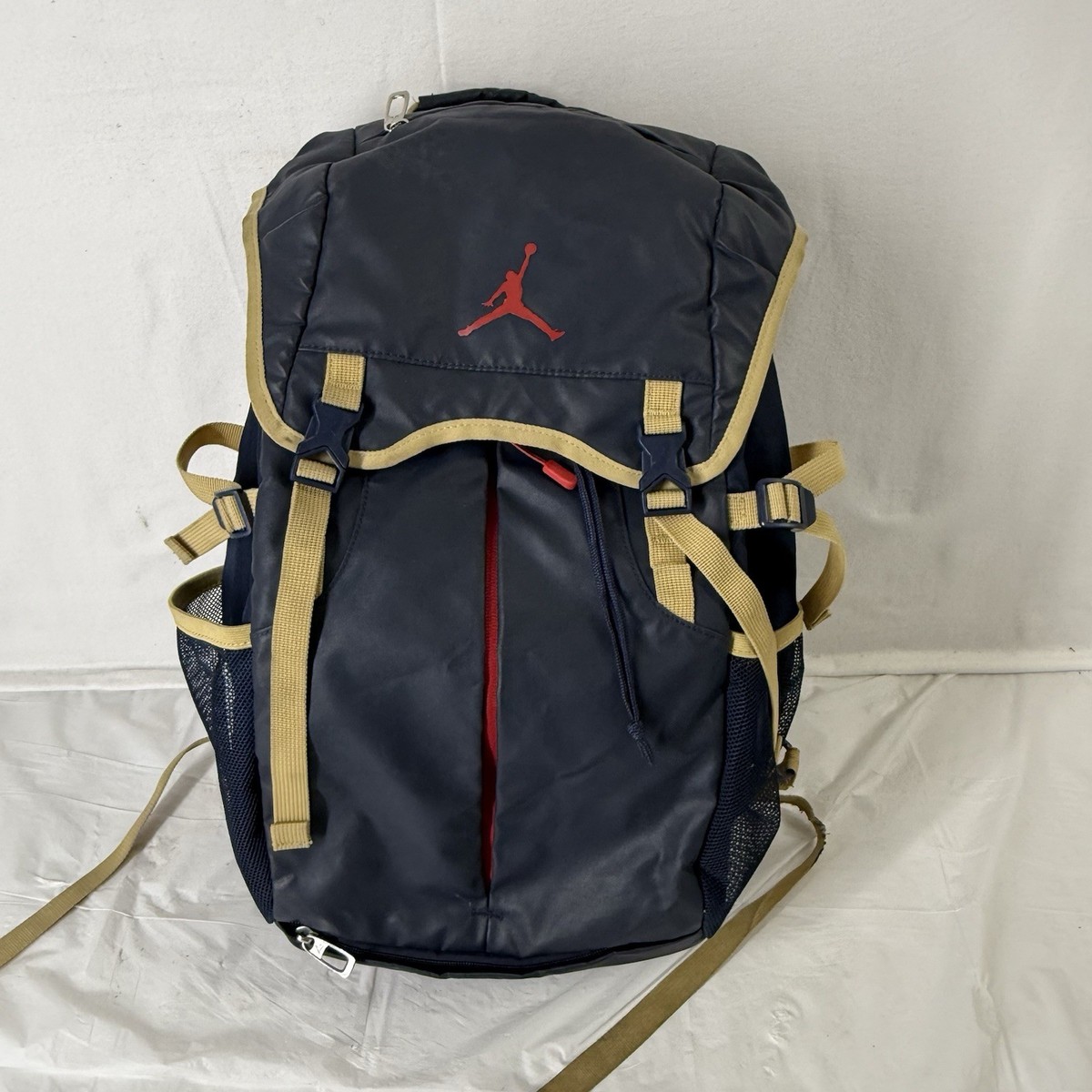 E1 Nike Jordan Takeover Blue Red Flap Top Basketball Bag Backpack
