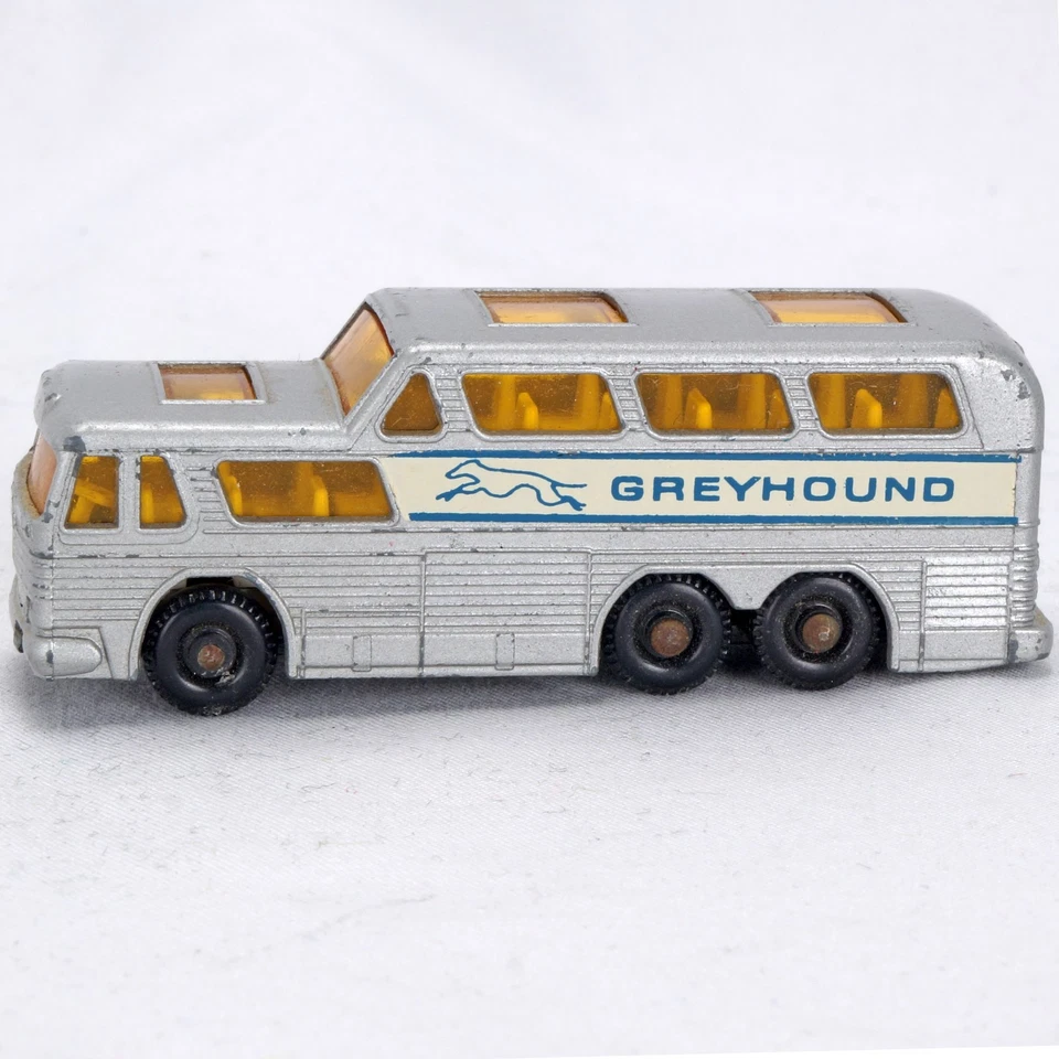 Vintage Lesney Matchbox Greyhound Coach (Bus) No 66 NO BOX - Image 2 of 4