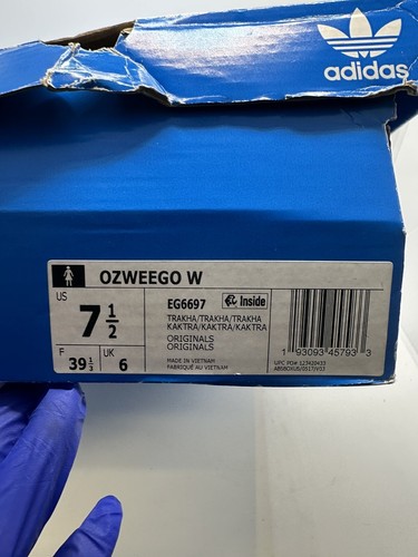 Adidas Ozweego W Shoes Women's 7,5Beige Trainers Casual Walking Sneakers EG6697 - Picture 3 of 17