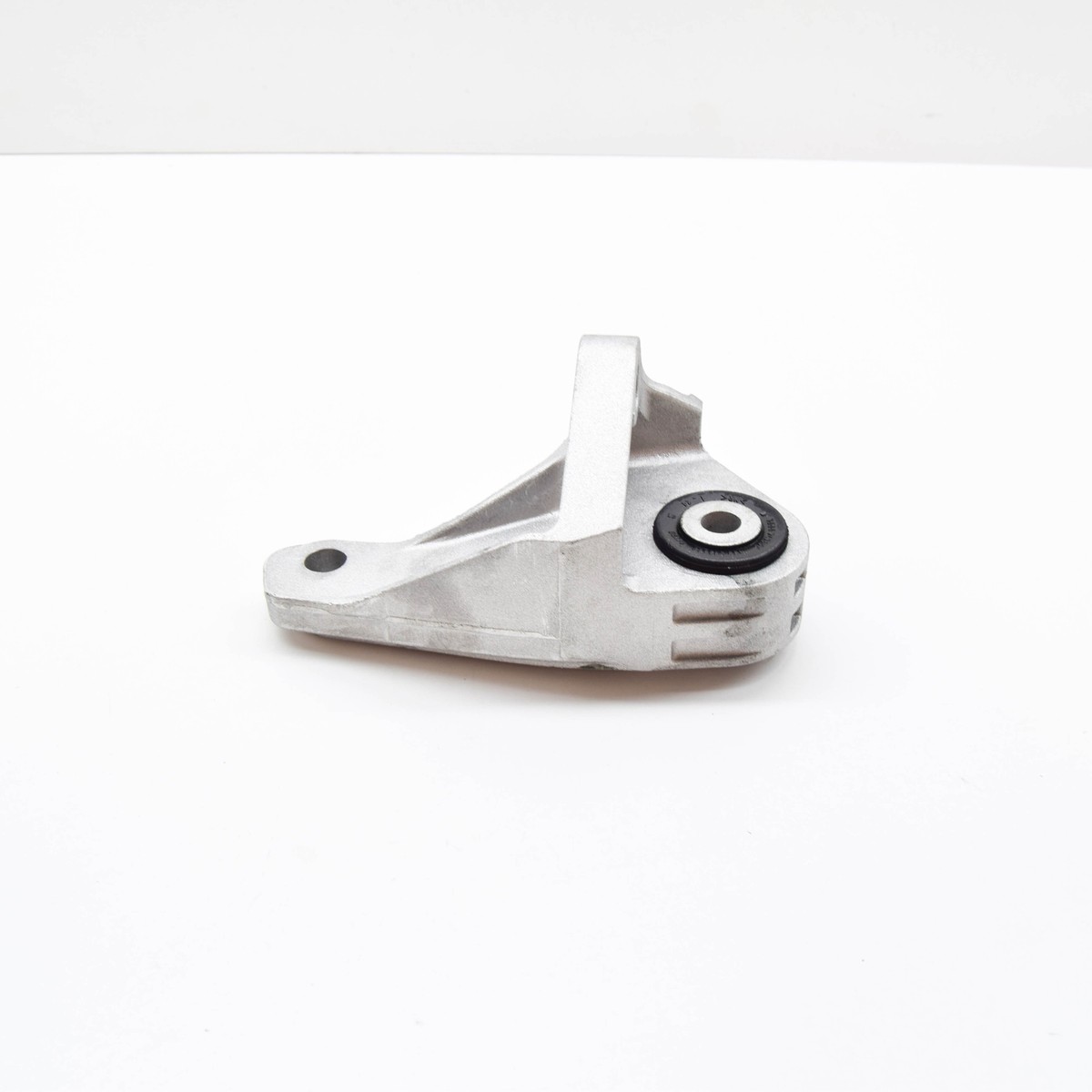 Ford Kuga MK2 C520 Getriebehalterung FV41-6P093-AA 1870405 NEU