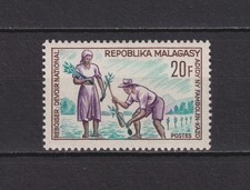 MADAGASCAR     N °   419  .   20 F   REBOISEMENT     NEUF    *  .   SUPERBE .