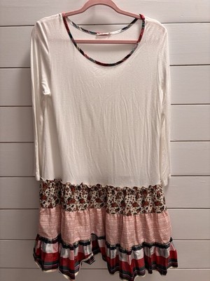 Mon Ami Ladies Ruffle Top L