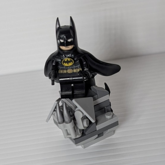 LEGO Batman 1992 Polybag 30653 Complete Set with Gargoyle Stand & Accessories