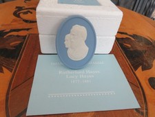 Wedgwood Jasperware USA Presidents & First Ladies: Rutherford & Lucy Hayes Cameo