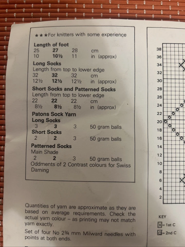 MENS KNITTED LONG & SHORT SOCKS INC SWISS PATTERNED VTG KNITTING PATTERN 8607 - Image 2 of 2