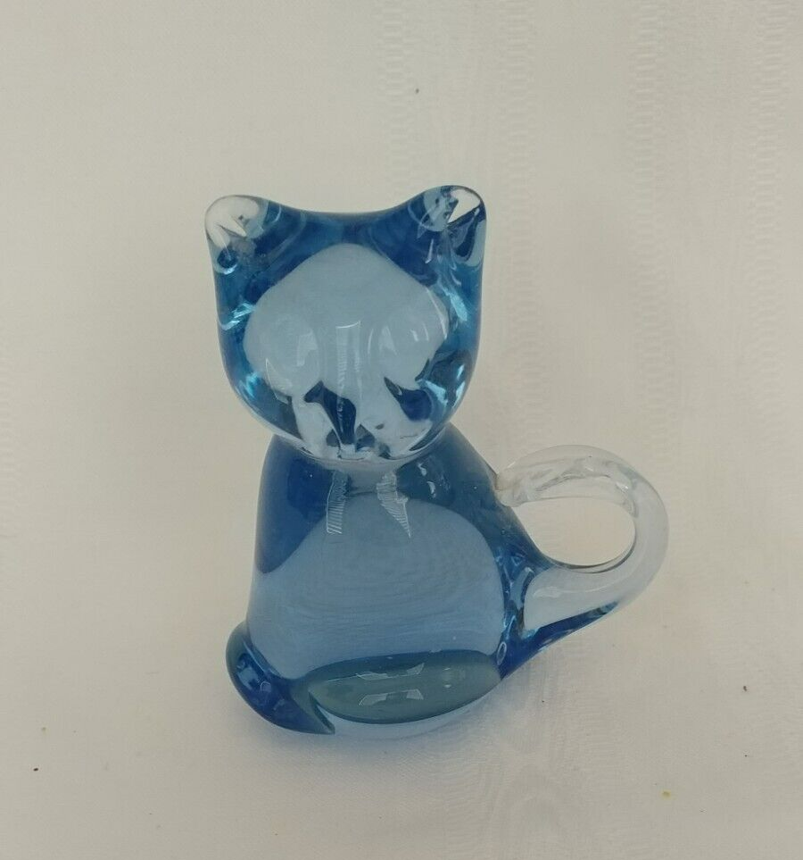 Vintage Cat Paperweight Figurine Hand Blown Clear & Blue Art Glass 3