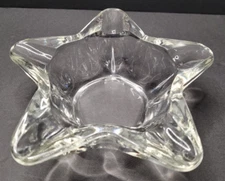 Vintage 6” Star Shaped Ashtray Cigar Cigarette Clear Heavy Glass