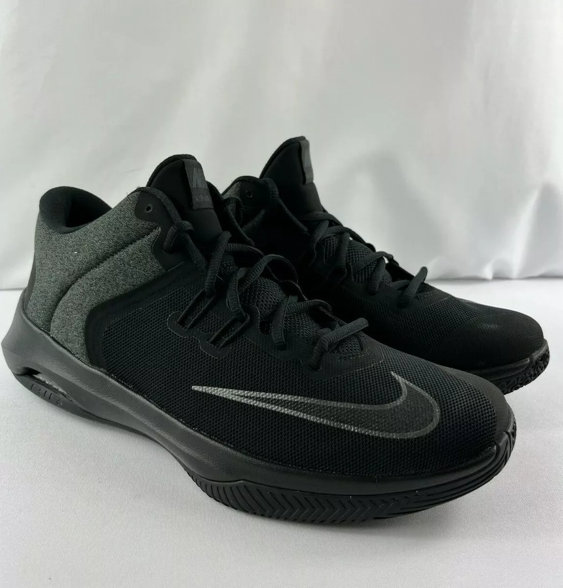 Nike Air Versitile ll NBK Trainers Sport Sneakers Mens size 11 Black. |