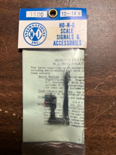 N.J. INTERNATIONAL #1100 DWARF SIGNAL-HO-N-O SCALE-MIB