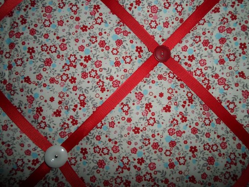 Floral Print Framed Fabric Notice/Pin/Memo Board. - Picture 3 of 4
