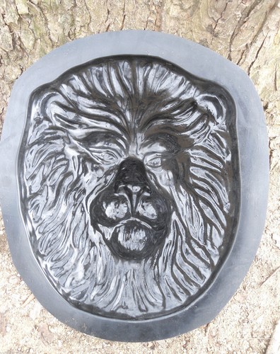 Lion mold Concrete cement plaster ABS plastic mould 16" x 14" x up to 4" thick - Picture 2 of 2