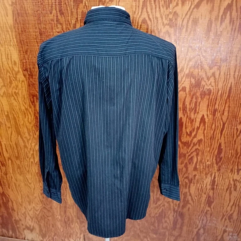 Camisa polo masculina manga longa Beverly Hills listrada preta com botão frontal tamanho G - Imagem 2 de 4