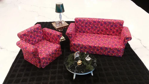 VINTAGE DOLLHSE 5PC LIVRM FURNITURE W/UPHOLSTERD SOFA/CHAIR + UNIQUE EXTRAS 1:10