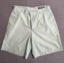VINEYARD VINES Club Short Shorts Mens 34 Green Flat Front 9  Inseam EUC FREE SH