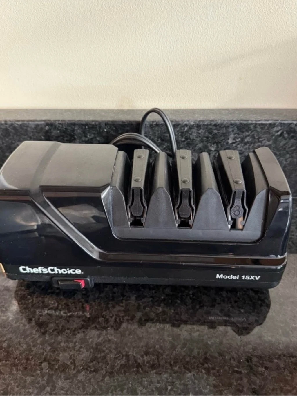 Chef’sChoice 15XV EdgeSelect Professional Electric Knife Sharpener 3-Stage