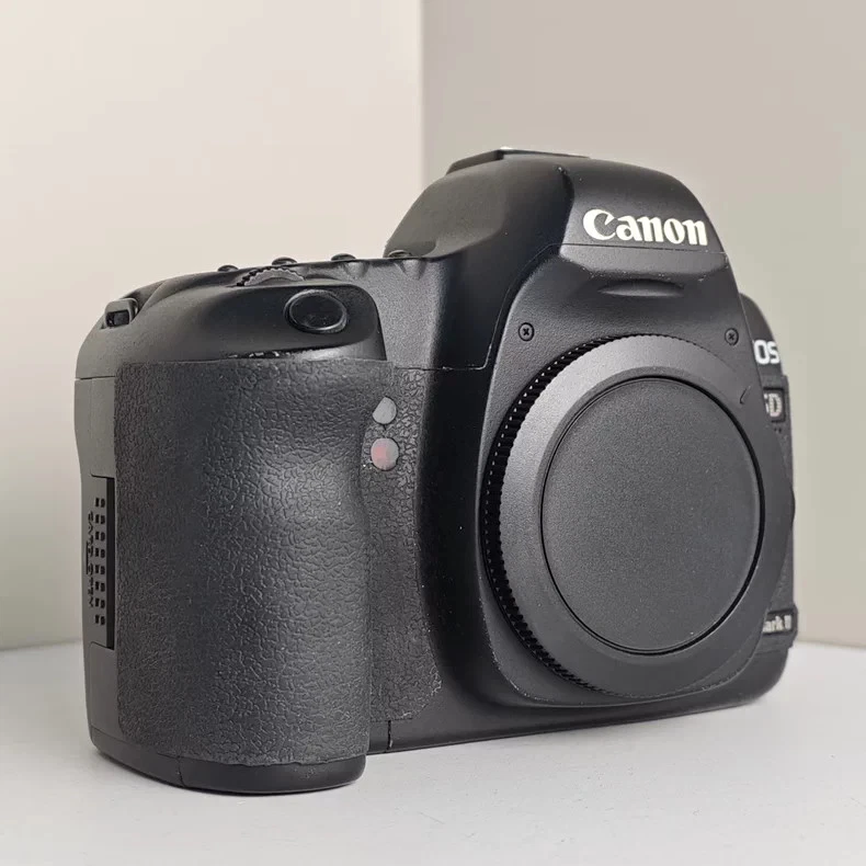 Cuerpo de cámara digital Canon EOS 5D Mark II 21,1 MP SLR con accesorios inglés Foto 3 de 4