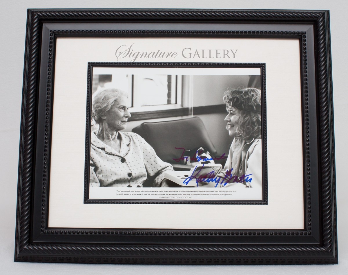 KATHY BATES SIGNED AUTOGRAPH 8x10 B&W PHOTO UNFRAMED | eBay