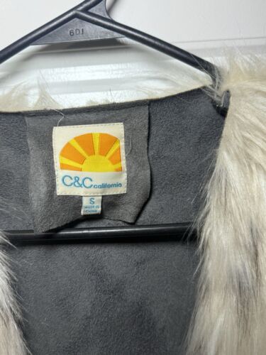 C&C California long faux fur vest, EUC, women's small - Picture 3 of 9