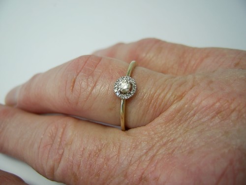 F Hinds 9ct Yellow Gold Diamond Halo Cluster Ring 0.15 Carat, Size M - Picture 8 of 9