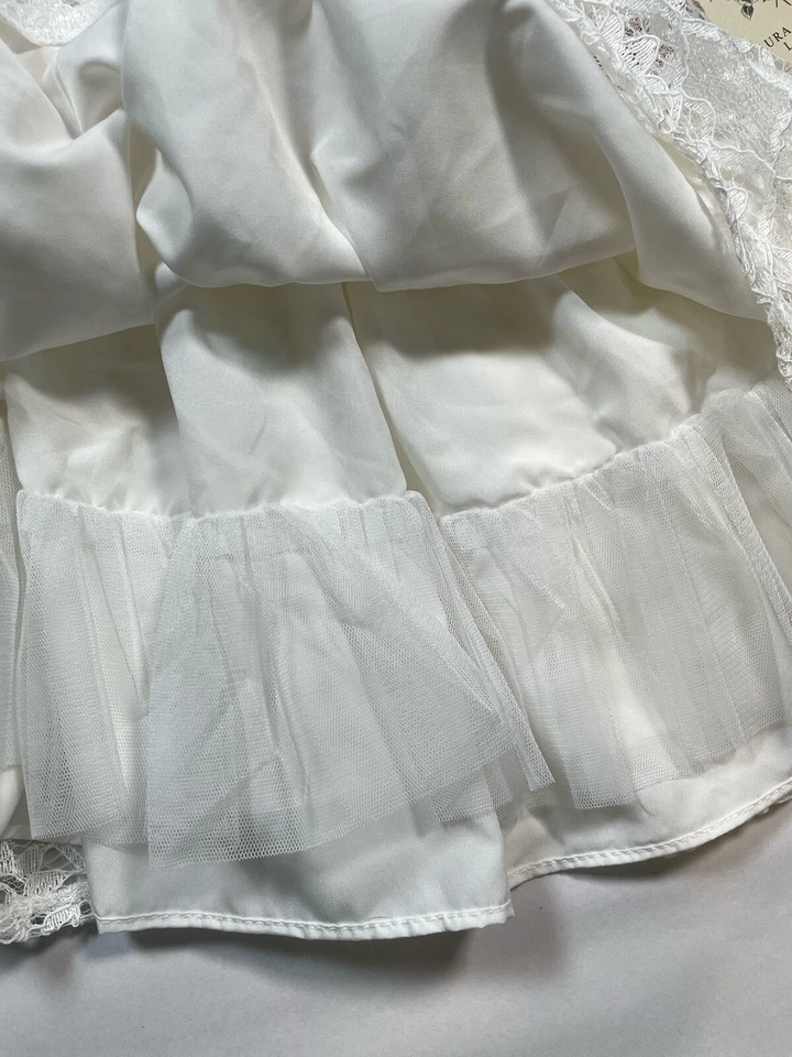 NUEVO CON ETIQUETAS Vestido de Vacaciones Laura Ashley London Bebé Niña Blanco Floral Encaje Talla 12M Foto 4 de 4