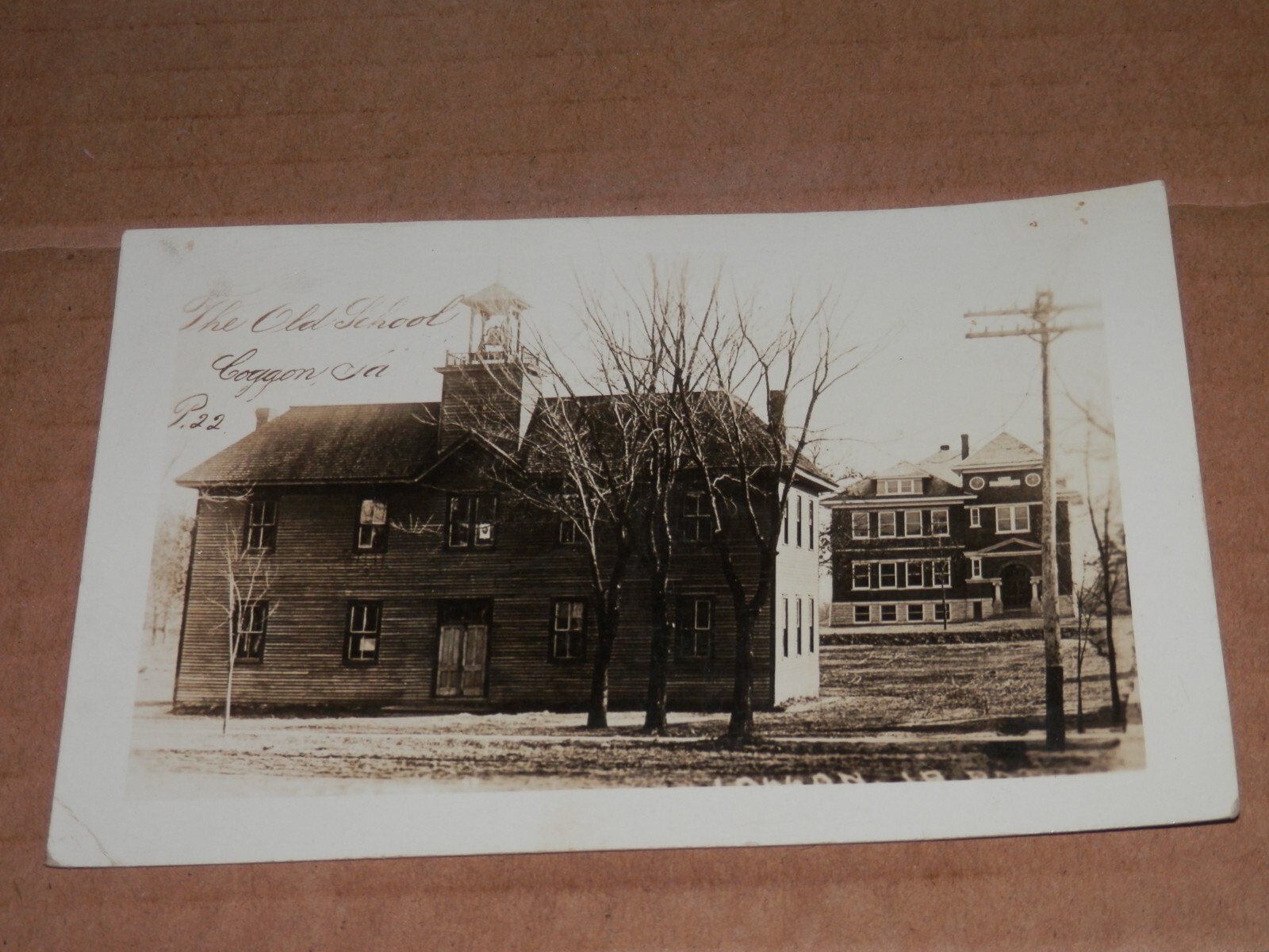 COGGON IOWA 1911 REALPHOTO POSTCARD THE OLD SCHOOL LINN COUNTY