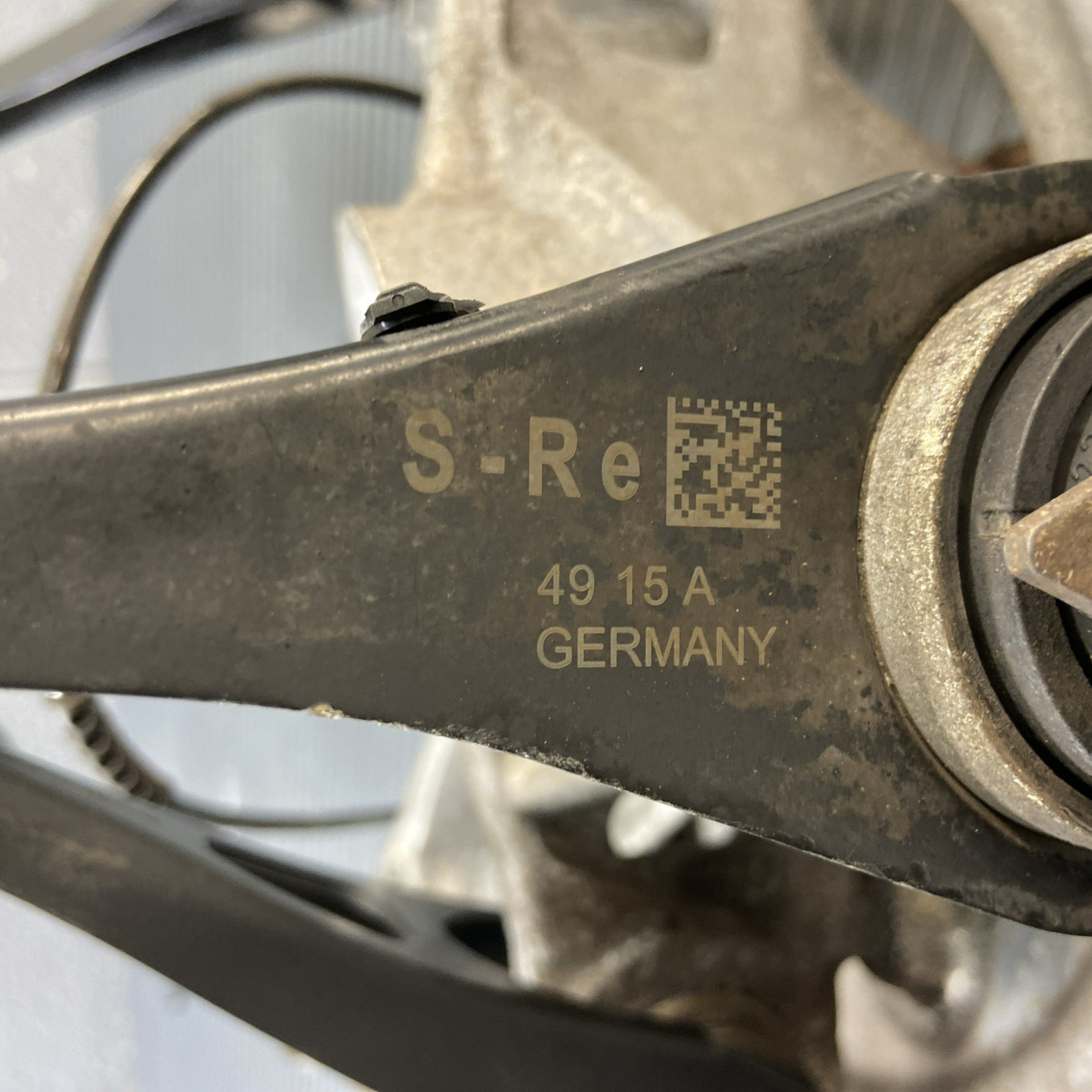 2014-2020 BMW i8 I12 AWD Rear Right Spindle Knuckle Hub W/ Arms 76K Miles OEM