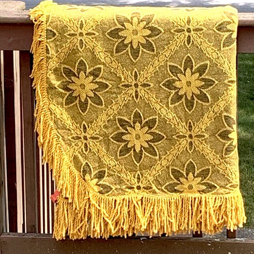 Vintage Woven Bedspread Fringe TWIN/Full Gold & Dark Green 70" by 102" * READ * - Picture 7 of 12