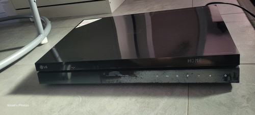 LG BH7420P 5.1 1200W 3D Blu-ray Home Theatre System- PLAYER ONLY - FAULTY& READ