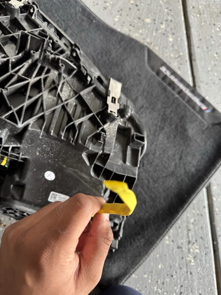 Faro LÁSER IZQUIERDO BMW M3 M4 Competition EE. UU. G22 G23 G26 G80 G82 9505119-03 Foto 3 de 4