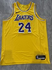 Ultimate Los Angeles Lakers Collector and Super Fan Gift Guide 58