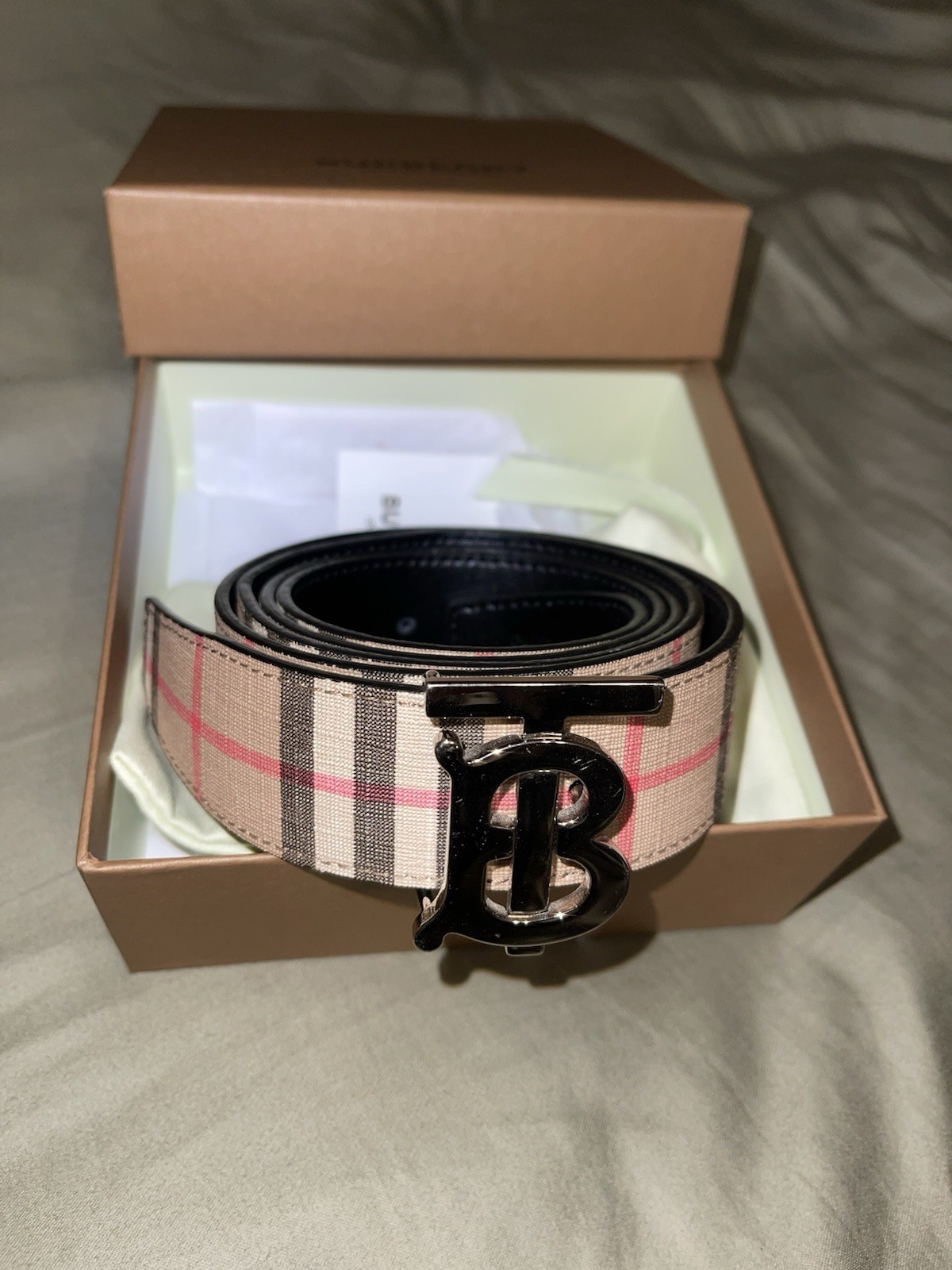 AUTHENTIC BURBERRY MENS REVERSIBLE BELT SIZE 42 (105cm)