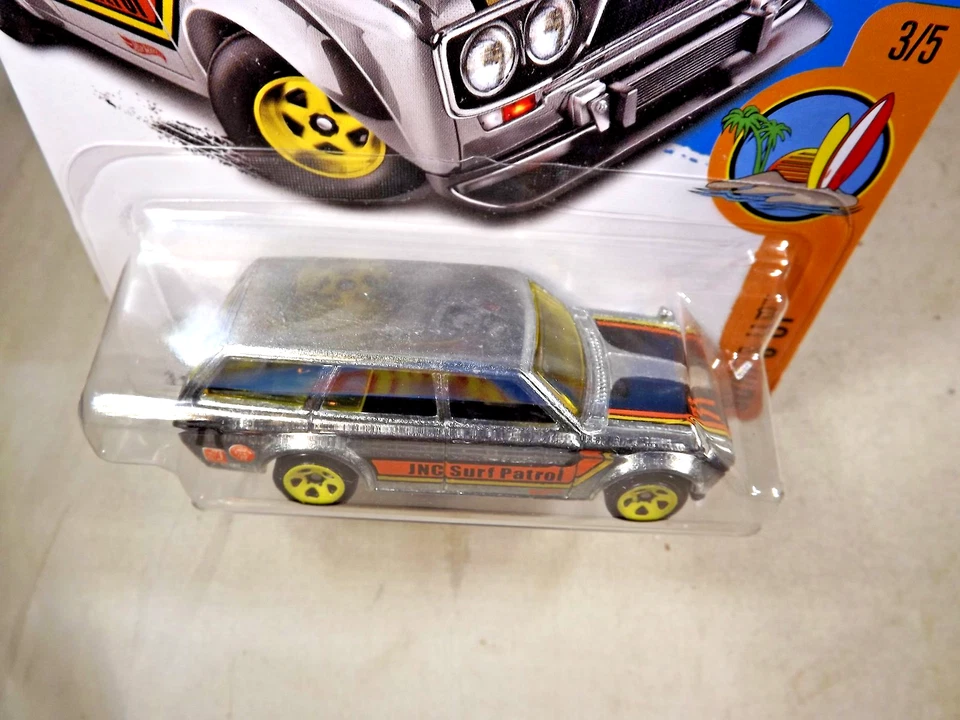 Vagón Datsun Bluebird 510 2017 Hot Wheels Walmart #14 Zamac Surf's Up 3/5 '71 Foto 3 de 4
