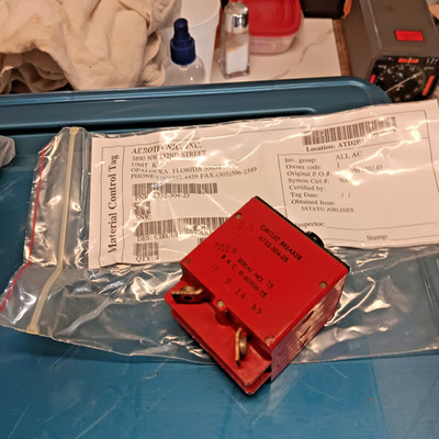 6752-304-25 CIRCUIT BREAKER, KLIXON TEXAS INSTRUMENTS AVIATION FREE SHIPPING