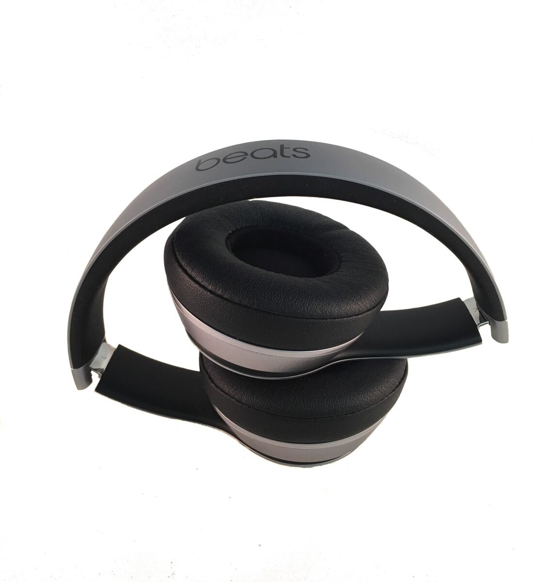 BEATS BY DR. DRE SOLO 2 WIRELESS ON-EAR HEADPHONES W. POP BEATS BY DR. DRE SOLO 2 WIRELESS ON-EAR HEADPHONES W. POP