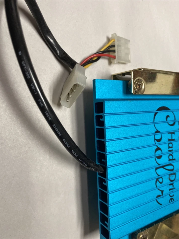 Beige Ultimate Hard Drive cooler with 2 x 40mm fans - Image 3 of 4