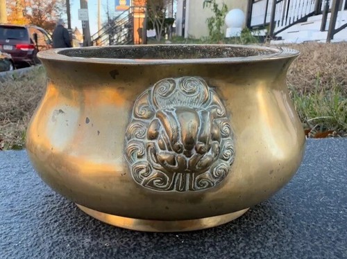 Large Antique Chinese Early 1900s Bronze Incense Burner with Xuande Mark - Picture 4 of 22