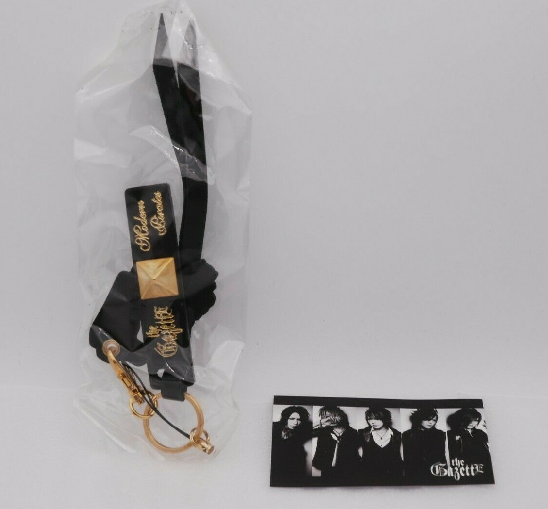 the GazettE CD&DVD DIM Tsutaya Limited w/ Modern Pirates Strap