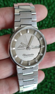 VINTAGE MIDO COMMANDER 8679 GRAY DIAL CHRONOMETER AUTOMATIC SWISS