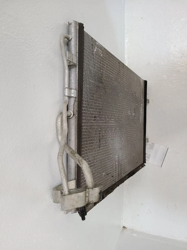 2015-2018 KIA FORTE AC Condenser 976063X600 15-18 Foto 2 de 4