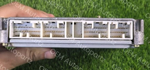 Toyota Hiace 2001-2006 2KDFTV Engine Control Module ECU OEM JDM Used 89661-26810 - Picture 7 of 15