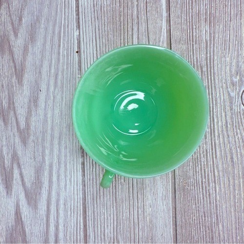 Green glass mug / cup possibly jadeite floral pattern scratches - Picture 8 of 13