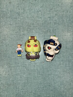Vintage 1992 Mighty Max Wraptile and Brain Face Shrunken Head w/ One Figure