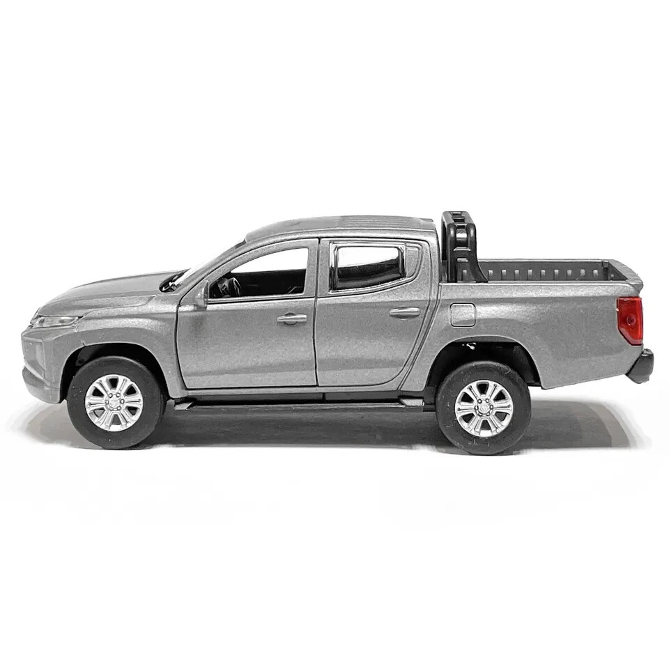MITSUBISHI L200 Metal Model Diecast Car Scale, Collectible Toy