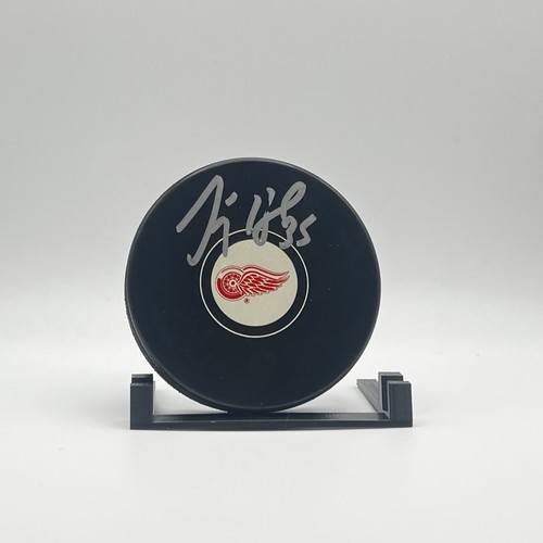 Jimmy Howard Autographed Detroit Red Wings Puck