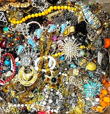 FREE SHIP 5 Pound Lb Unsearched  Lot Jewelry VTG New Junk & Good Treasure Mixed
