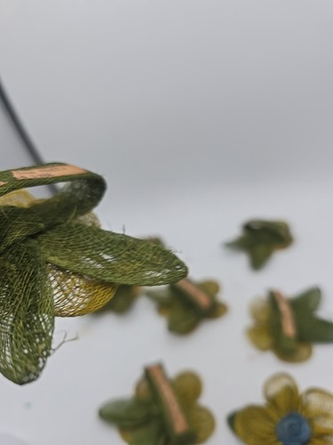 MCM Lot Of 8 Avocado Green Abaca Straw Woven Flowers Napkin Rings Philippines - Picture 8 of 9