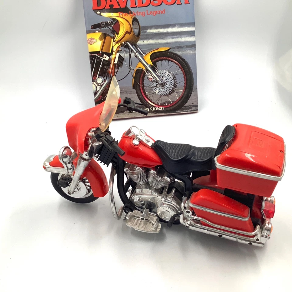 Harley Davidson Plastic Motorcycle 14 x 9 with Sound and The Living Legend Book - Image 2 of 4
